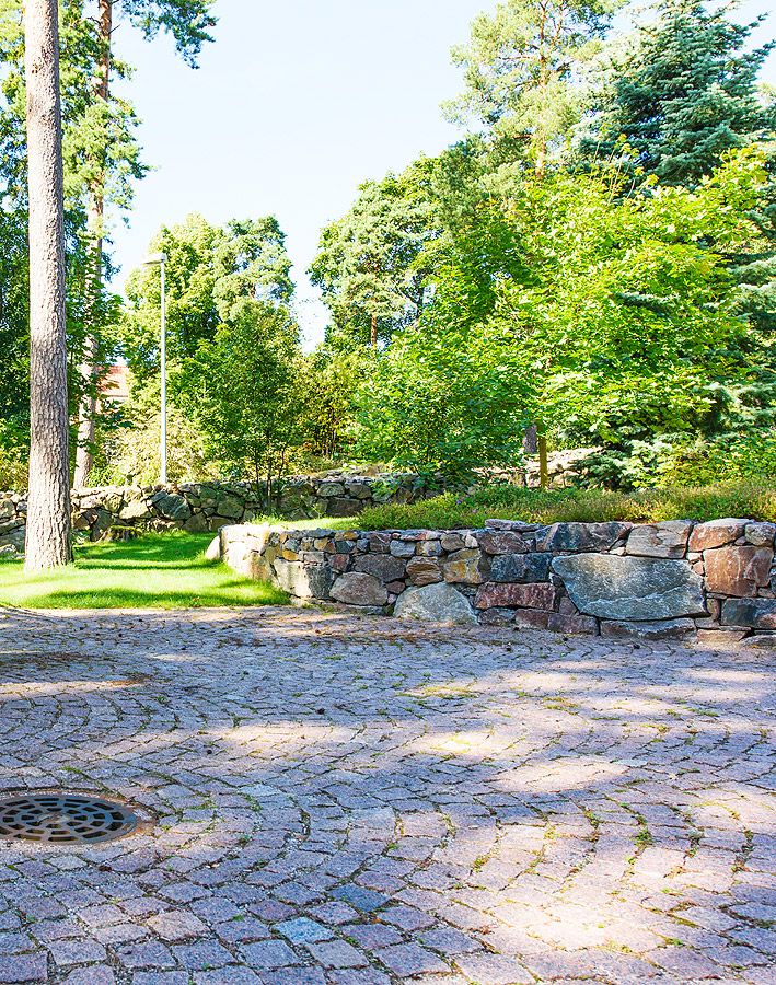 Omakotitalo, Kauniainen: kivityöt